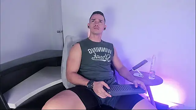 Snapshot of CRISTHIAN_WOLF1 chatting on 05-21-26, 08:16 CRISTHIAN WOLF1 online show from 05-21-26, 08:16