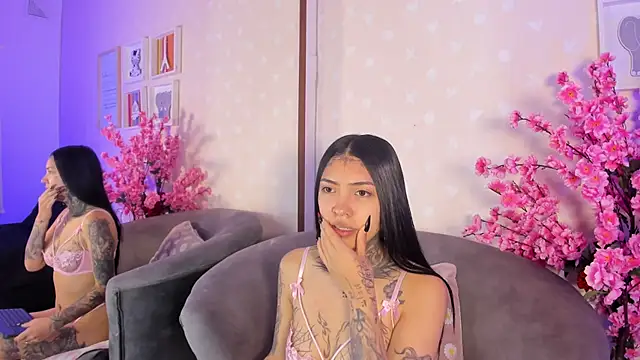 Ashley Blum  online show from 04-26-26, 11:30