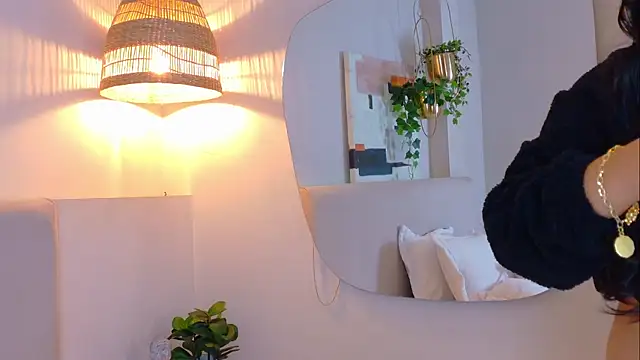 VioletBloomm online show from 04-23-26, 11:42