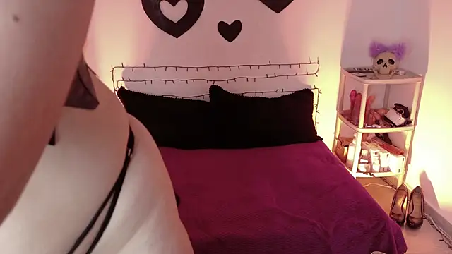 Yunnaa-Subb online show from 04-25-26, 01:41