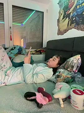 Just-Lilly online show from 03-19-26, 01:04