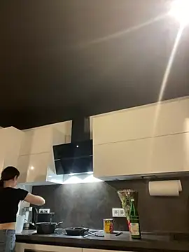 Just-Lilly online show from 04-21-26, 08:01