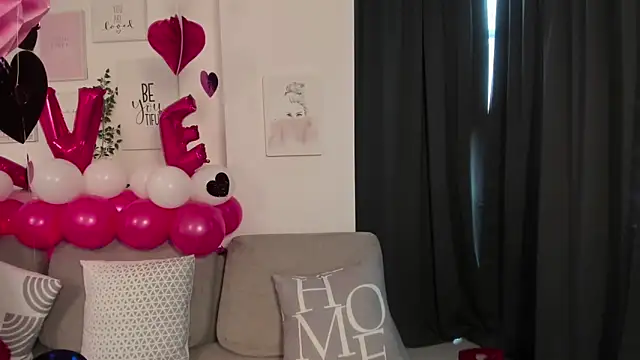 Snapshot of Sally_Dvine chatting on 02-14-26, 09:44 Sally Dvine online show from 02-14-26, 09:44