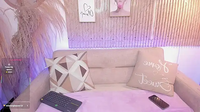 Snapshot of Sally_Dvine chatting on 03-05-26, 07:54 Sally Dvine online show from 03-05-26, 07:54