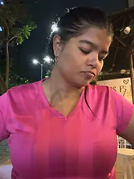 Snapshot of moonhelen chatting on 05-22-26, 01:57 moonhelen online show from 05-22-26, 01:57