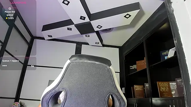 Snapshot of CarolineFyre chatting on 03-01-26, 06:10 CarolineFyre online show from 03-01-26, 06:10