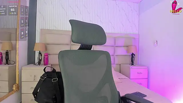 CarolineFyre online show from 04-04-26, 12:35