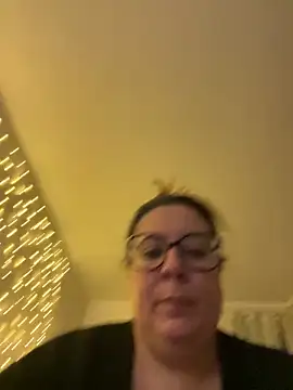 Snapshot of JasmineGlow7 chatting on 03-13-26, 06:03 JasmineGlow7 online show from 03-13-26, 06:03