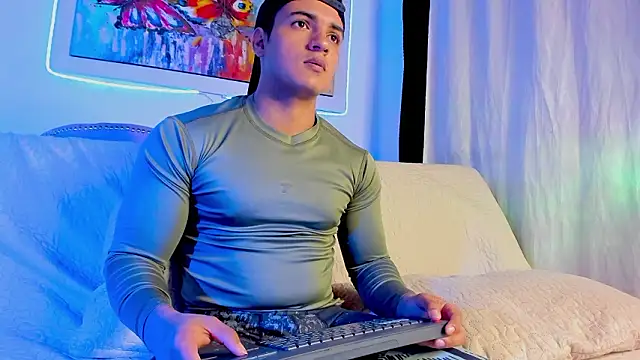 Snapshot of jhon_nicolas chatting on 02-08-26, 11:08 jhon nicolas online show from 02-08-26, 11:08