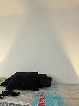 Snapshot of SaraBellini chatting on 02-19-26, 06:59 SaraBellini online show from 02-19-26, 06:59