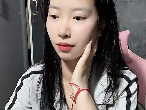 Linne6789 online show from 03-05-26, 07:43