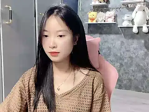 Linne6789 online show from 04-25-26, 03:53