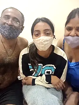 HoneyHush online show from 04-28-26, 08:08