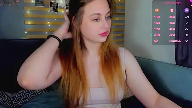 Alice Wanderr online show from 03-03-26, 01:45