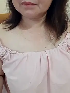 Snapshot of Yummyamasha chatting on 05-24-26, 02:44 Yummyamasha online show from 05-24-26, 02:44