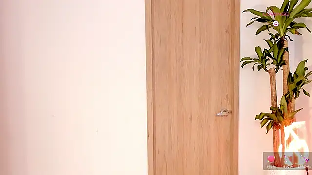 Chinese goddess  online show from 04-21-26, 10:32