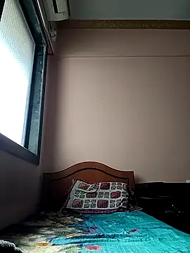 Mumbai handsom92 online show from 02-12-26, 04:51