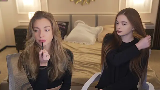 Snapshot of Zlata_Sky chatting on 11-03-25, 07:48 Zlata Sky online show from 11-03-25, 07:48