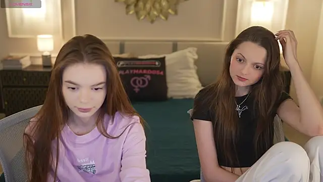 Snapshot of Zlata_Sky chatting on 12-05-25, 03:52 Zlata Sky online show from 12-05-25, 03:52