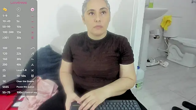 mature gold1 online show from 04-25-26, 12:30