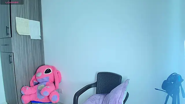 alys love online show from 04-23-26, 01:24