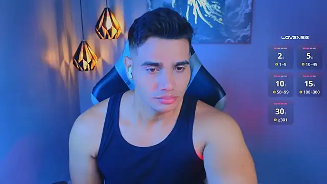 AndresRodriguez1 online show from 04-05-26, 12:57