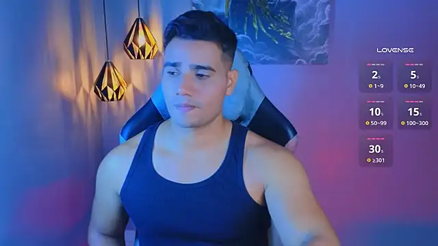 AndresRodriguez1 online show from 04-06-26, 01:03