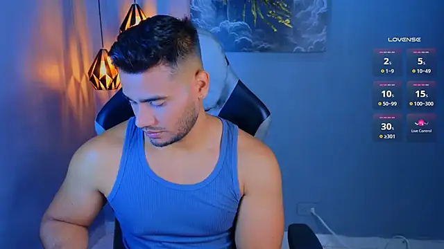 AndresRodriguez1 online show from 04-25-26, 01:41