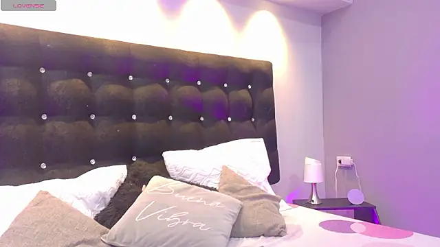 Snapshot of Aitana_Oliveira chatting on 02-07-26, 08:12 Aitana Oliveira online show from 02-07-26, 08:12