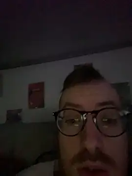 Snapshot of io1Elian chatting on 04-15-26, 03:08 io1Elian online show from 04-15-26, 03:08