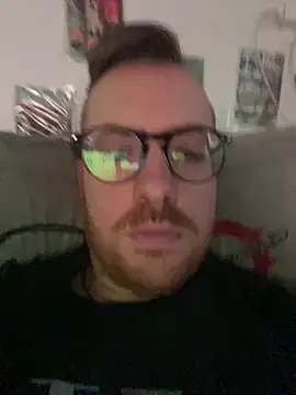 Snapshot of io1Elian chatting on 04-17-26, 03:15 io1Elian online show from 04-17-26, 03:15