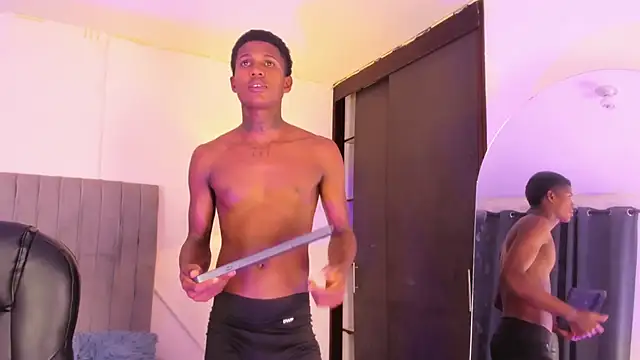 Snapshot of im_oleiderr chatting on 02-08-26, 04:05 im oleiderr online show from 02-08-26, 04:05