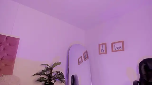 Snapshot of im_oleiderr chatting on 03-06-26, 04:09 im oleiderr online show from 03-06-26, 04:09