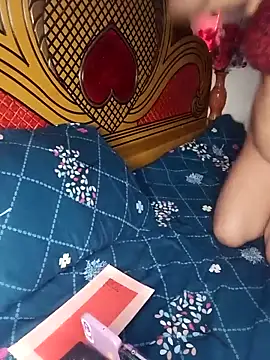 Snapshot of Rotna_begum chatting on 02-28-26, 05:03 Rotna begum online show from 02-28-26, 05:03