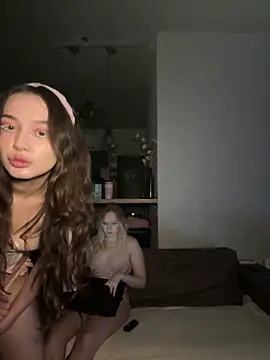 RollDollsi online show from 02-19-26, 06:09