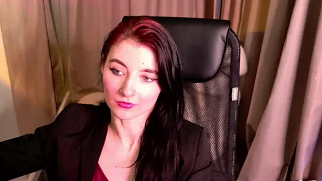 NicoleLuxe online show from 02-12-26, 03:29