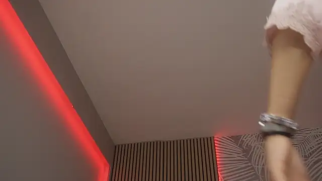 KimmBlaze online show from 04-22-26, 07:04