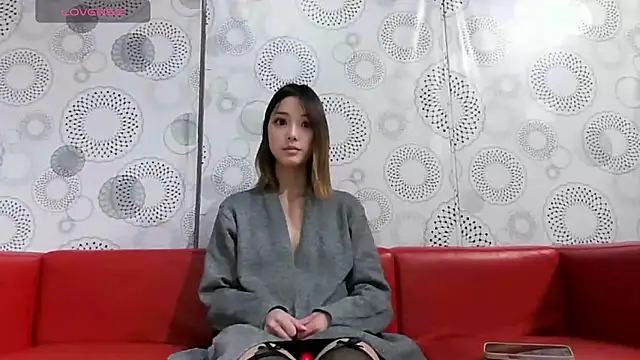 Snapshot of erinaka123 chatting on 04-05-26, 01:52 erinaka123 online show from 04-05-26, 01:52