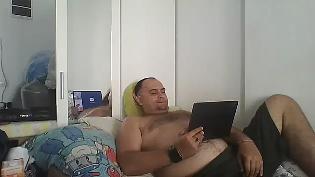 Snapshot of vitalik66679 chatting on 07-08-26, 07:35 vitalik66679 online show from 07-08-26, 07:35