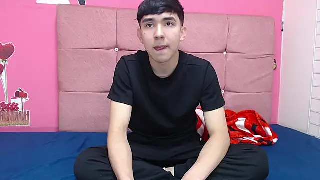 massimoferrera303av online show from 02-16-26, 06:26