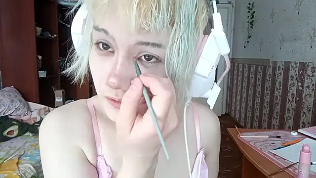 KathernSaulters online show from 03-08-26, 07:01