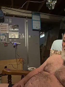 Skippy2420 online show from 03-25-26, 02:34