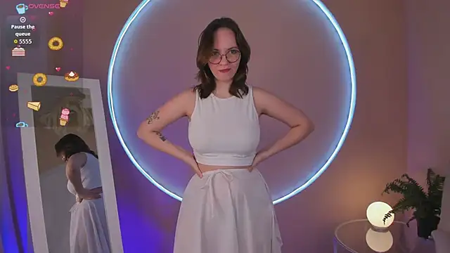 Snapshot of Crystal_lovley chatting on 03-04-26, 09:43 Crystal lovley online show from 03-04-26, 09:43