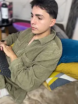 Snapshot of Samu_Hott chatting on 02-02-26, 08:29 Samu Hott online show from 02-02-26, 08:29