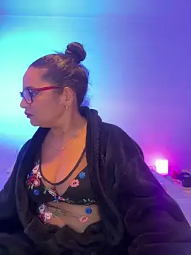 MelOnlyOf online show from 03-10-26, 10:37