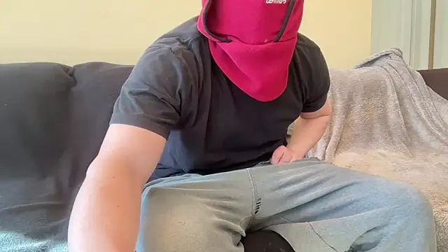 Snapshot of Grammer100 chatting on 02-06-26, 05:05 Grammer100 online show from 02-06-26, 05:05