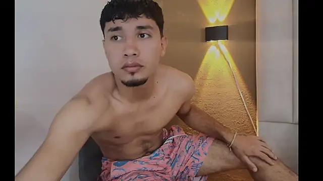 Noah Smith01 online show from 04-11-26, 08:46