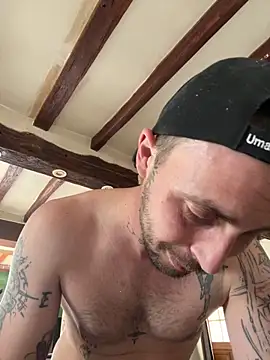 Piratee666 online show from 04-27-26, 02:37