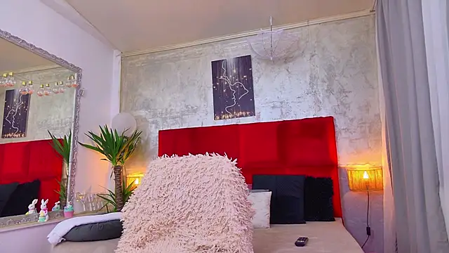 YasmineDelight online show from 04-23-26, 06:58