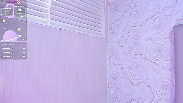 Lya dubois  online show from 04-21-26, 02:51